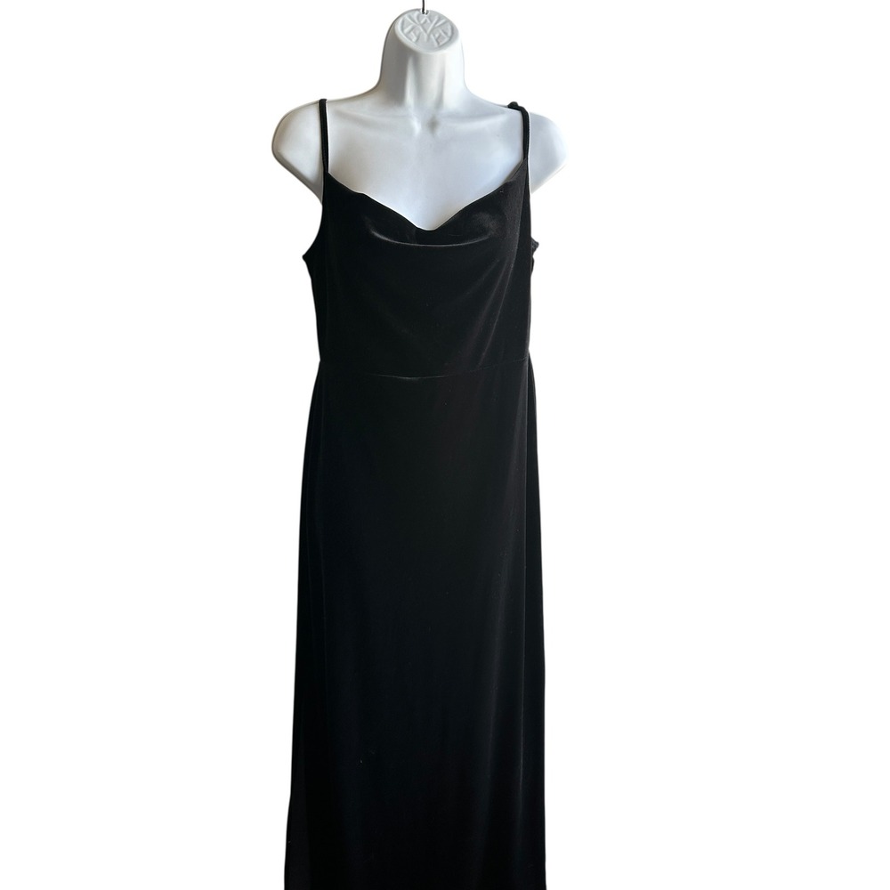 Taylor‎ Black Velvet Midi Dress Elegant Goth Cocktail Party Size 4 LBD NWOT